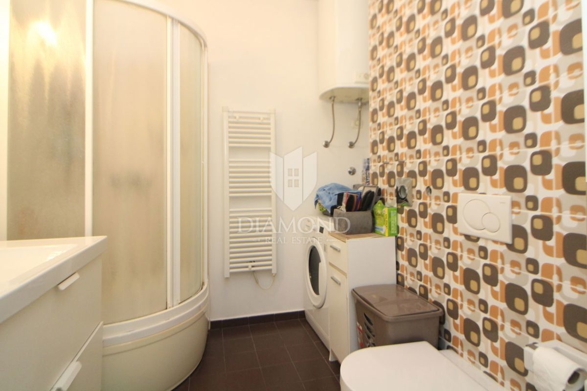 RIJEKA, KOSTRENA - Stanovanje s čudovitim pogledom na morje, 2 spalnici + dnevna soba