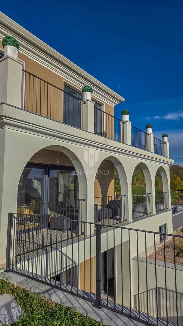 Buje, izjemna hiša s pogledom na morje!