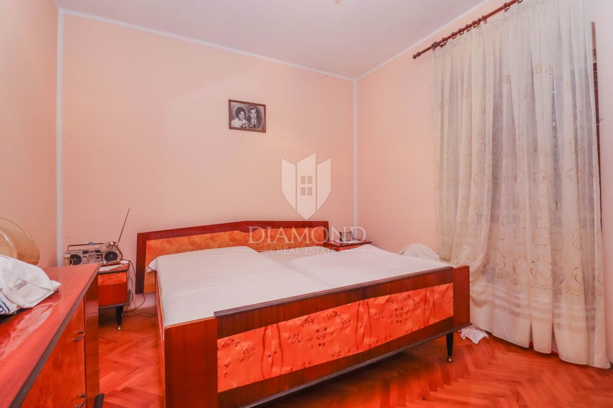 Center Pulja: hiša z zasebnim dvoriščem