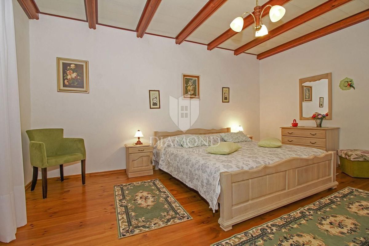 EKSKLUZIVNO! Kamnita hiša s pogledom na morje, Labin, okolica