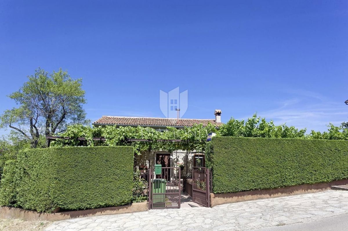 EKSKLUZIVNO! Kamnita hiša s pogledom na morje, Labin, okolica