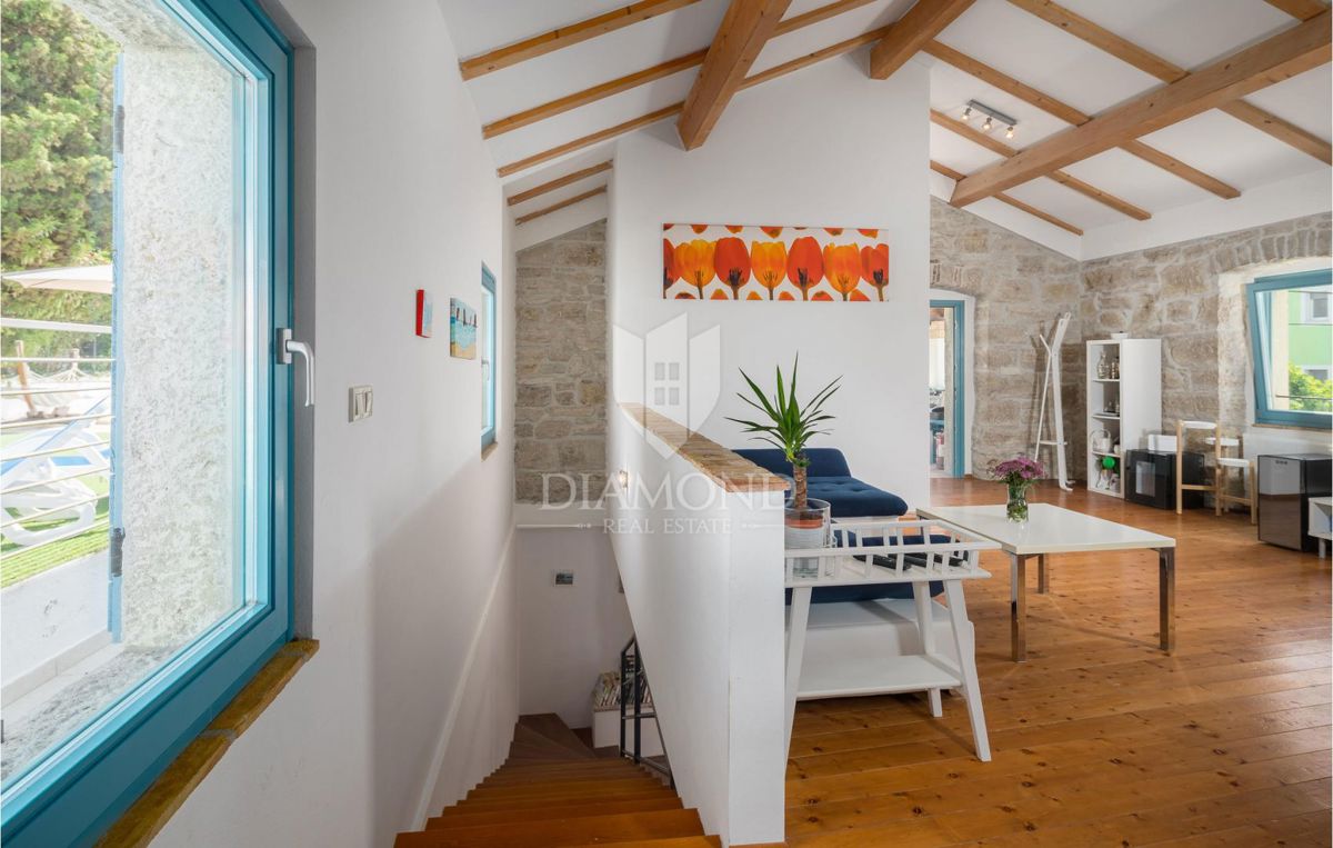 Buje, očarljiva hiša z bazenom v bližini Grožnjana!