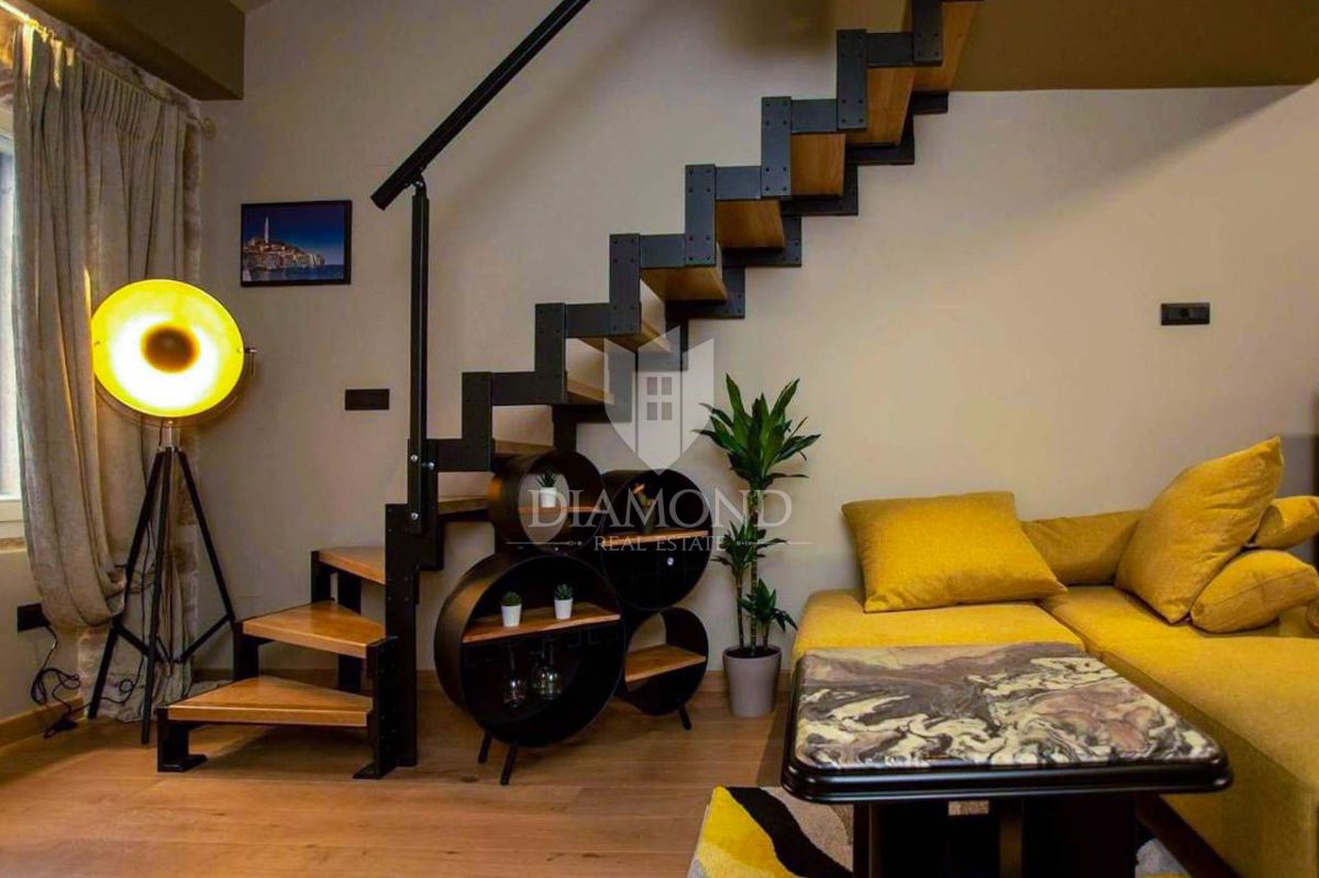 Rovinj, moderno opremljeno stanovanje v središču zgodovinskega mestnega jedra