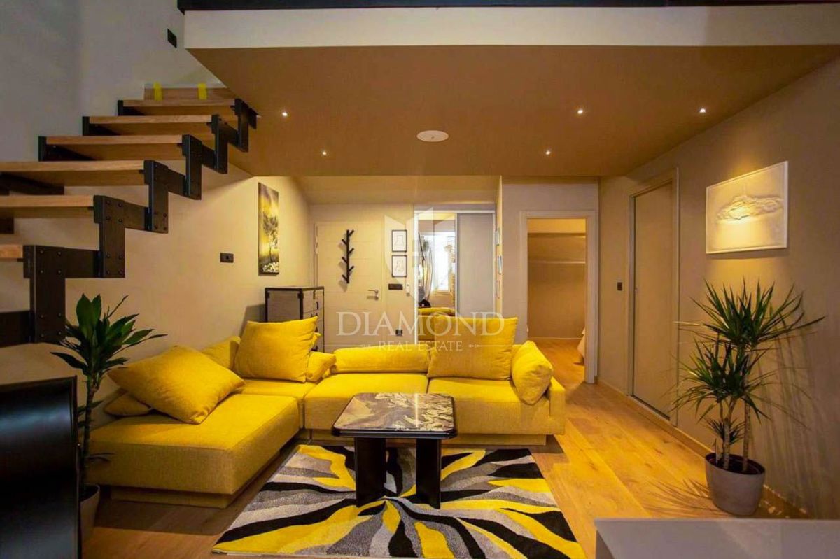 Rovinj, moderno opremljeno stanovanje v središču zgodovinskega mestnega jedra