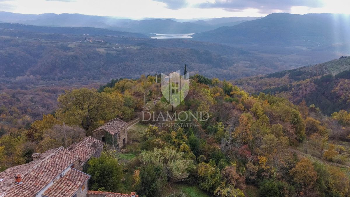 Motovun, Nepremičnina z odličnim razvojnim potencialom!