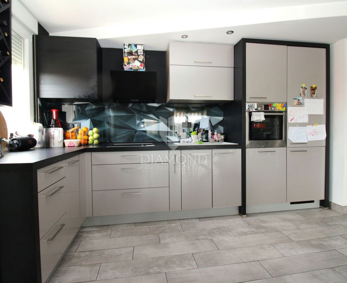 Apartmaj Tometići, Kastav, 103m2