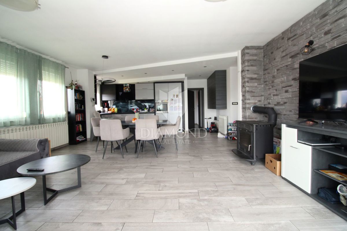 Apartmaj Tometići, Kastav, 103m2