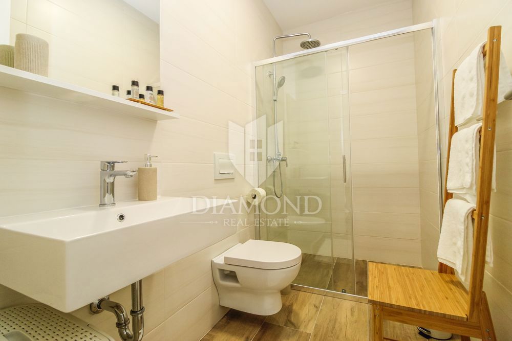 Pula, moderni apartmaji z velikimi terasami
