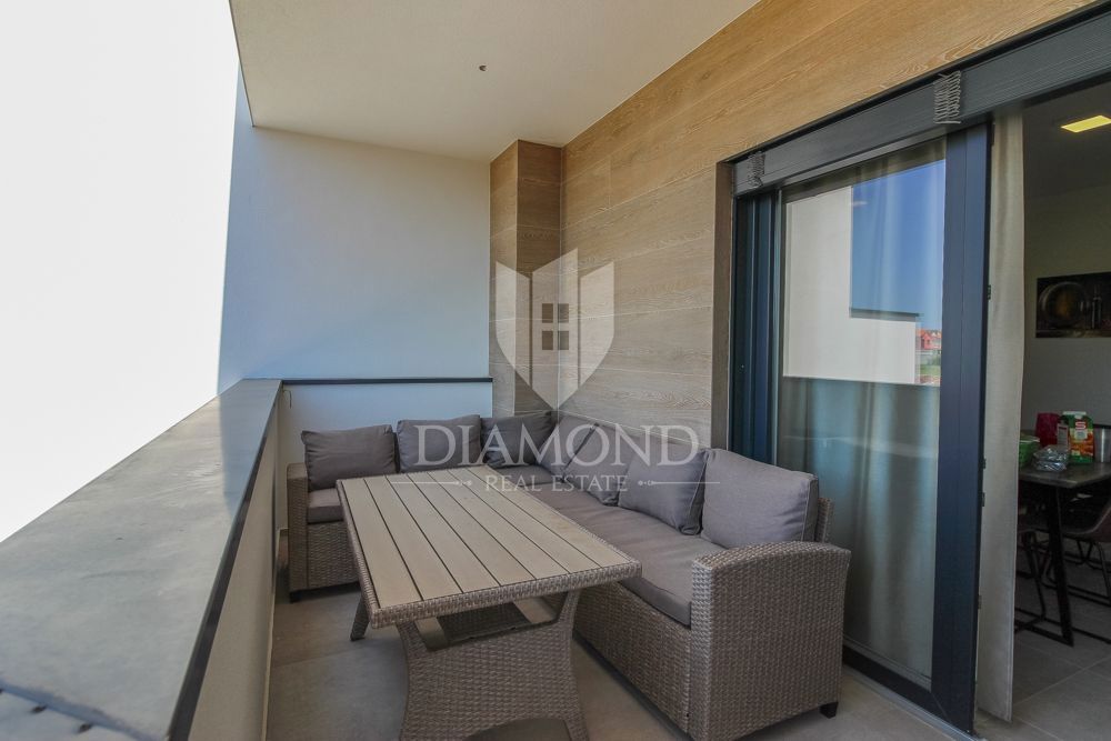 Pula, moderni apartmaji z velikimi terasami