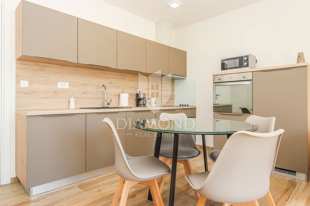 Pula, moderni apartmaji z velikimi terasami