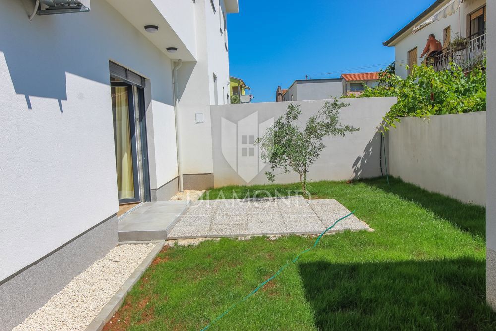 Pula, moderni apartmaji z velikimi terasami