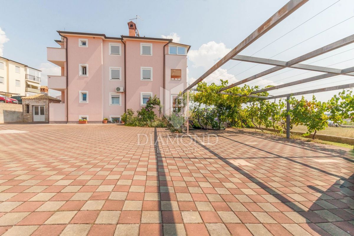 Novigrad, Apartma s čudovitim pogledom na morje!