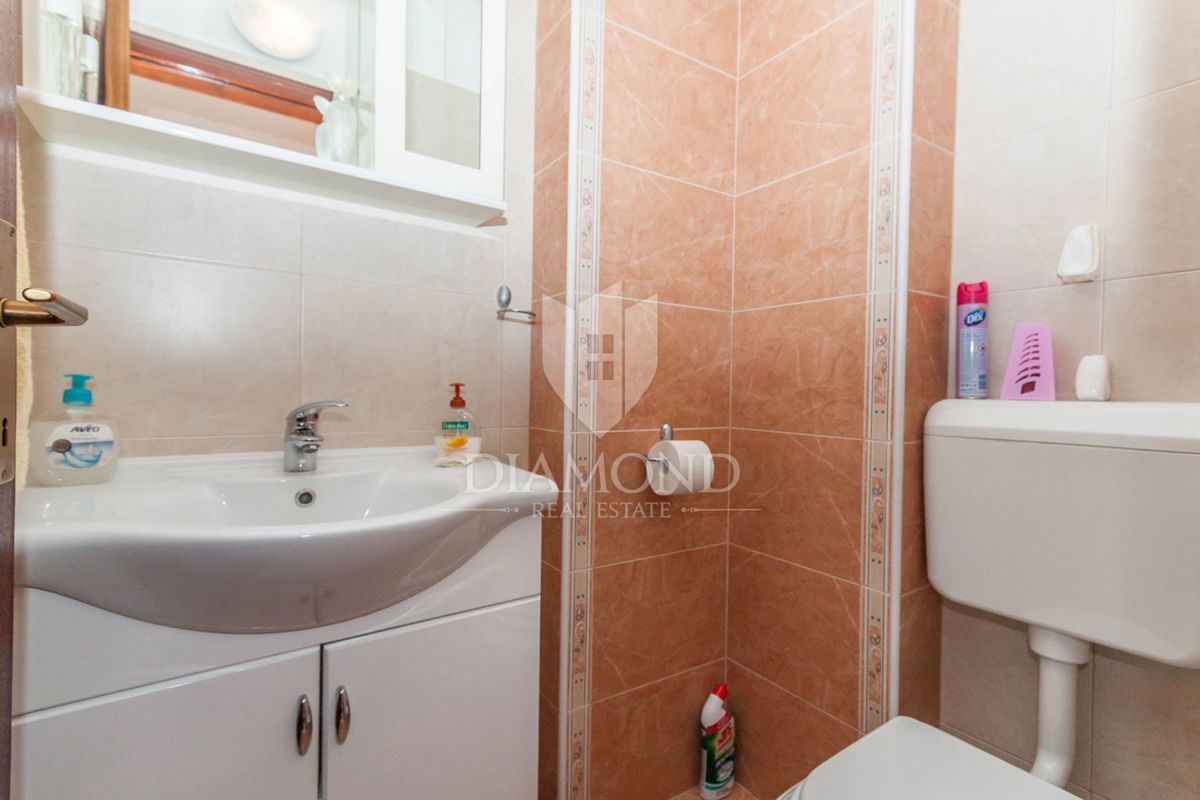 Novigrad, Apartma s čudovitim pogledom na morje!
