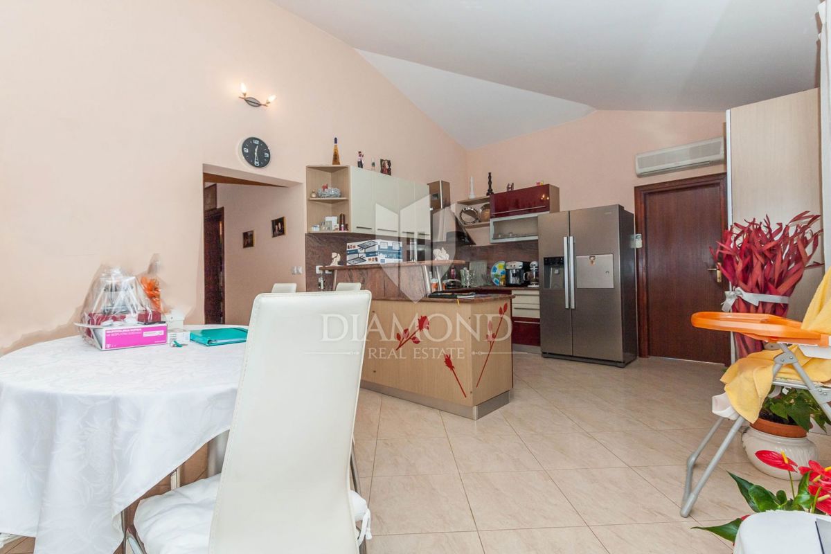 Novigrad, Apartma s čudovitim pogledom na morje!