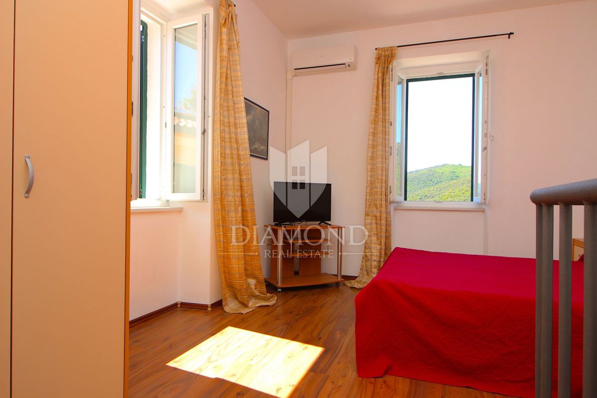 Rabac, dva apartmaja na ekskluzivni lokaciji ob morju
