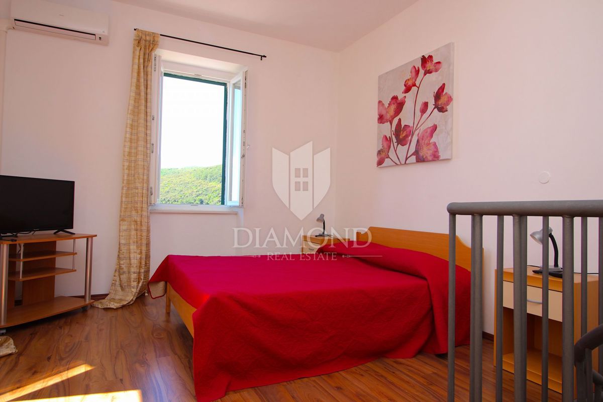 Rabac, dva apartmaja na ekskluzivni lokaciji ob morju