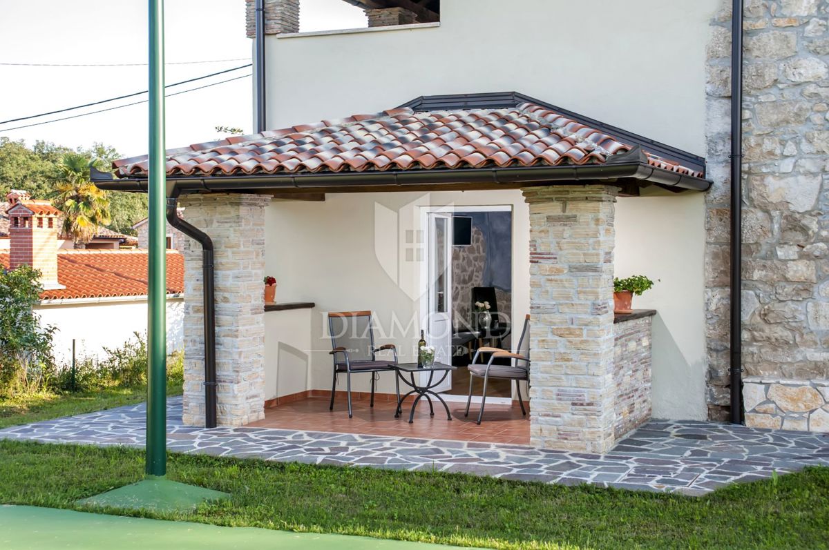 Kršan, okolica, avtohtona vila na lepem posestvu