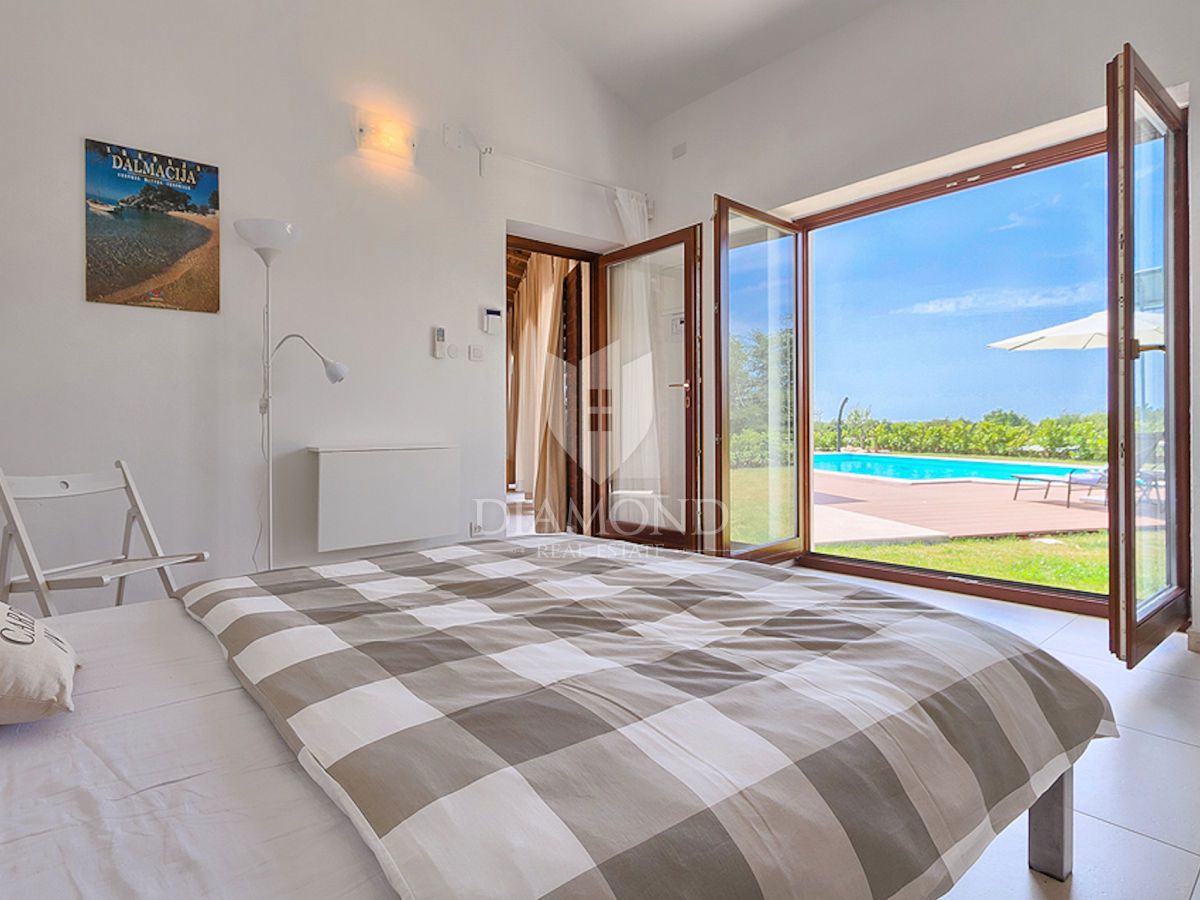 Tinjan, osrednja Istra, Vila z bazenom na lepi lokaciji
