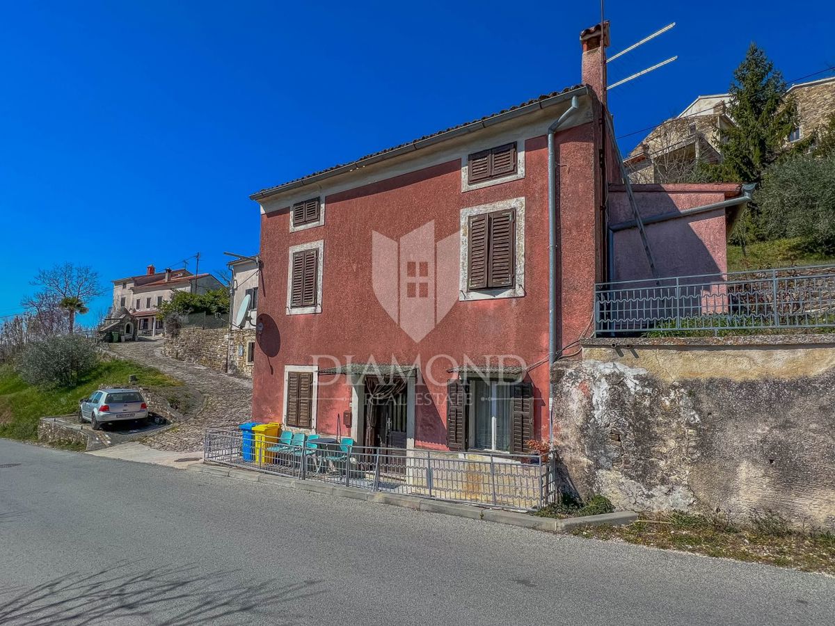 Motovun, samostojna hiša z odprtim razgledom