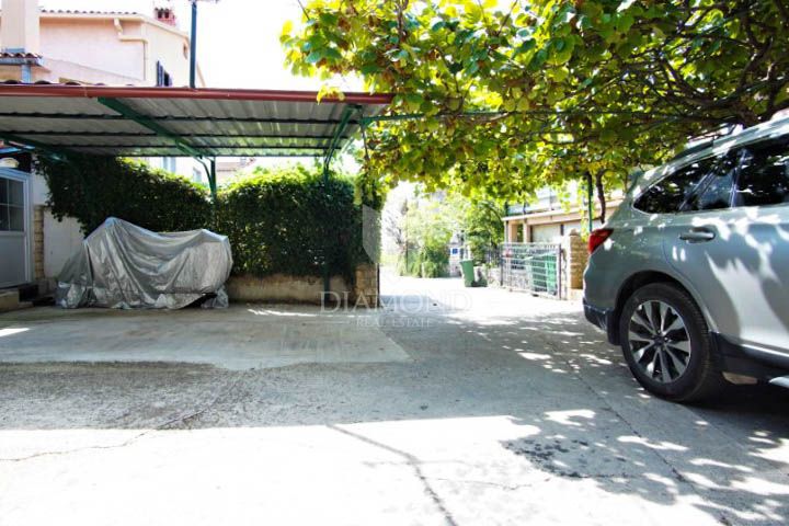 Rovinj, center, družinska hiša v mirni ulici