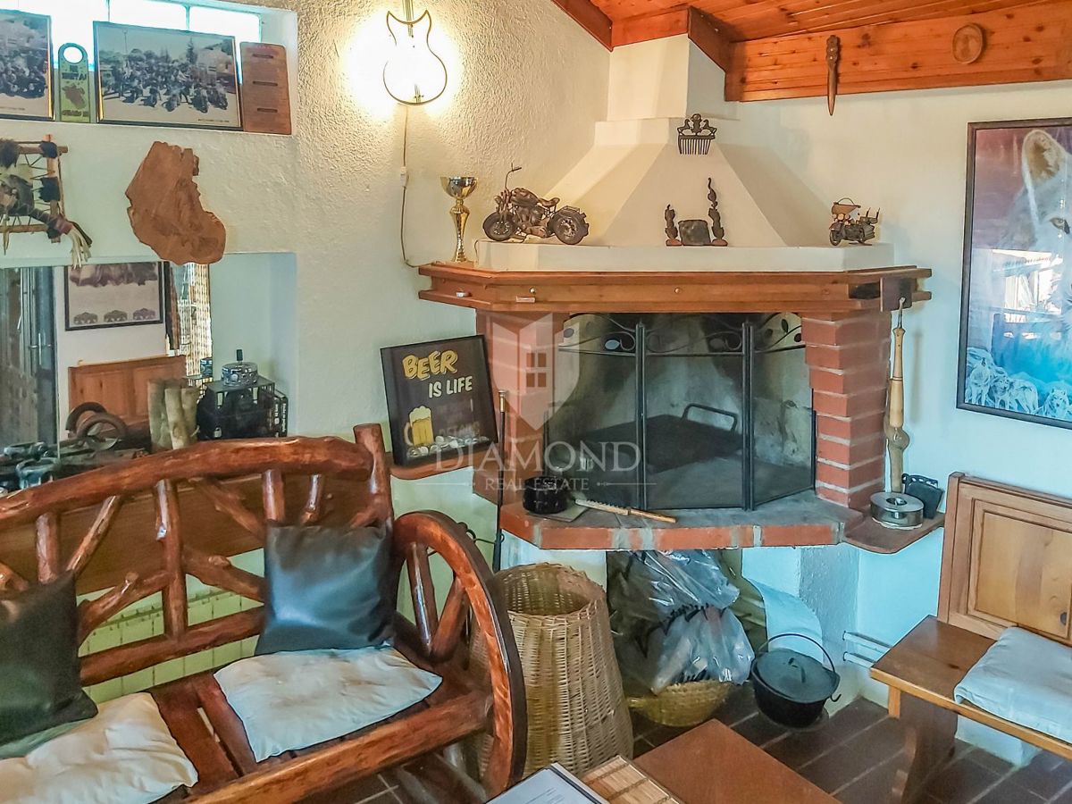 Rovinj, center, družinska hiša v mirni ulici