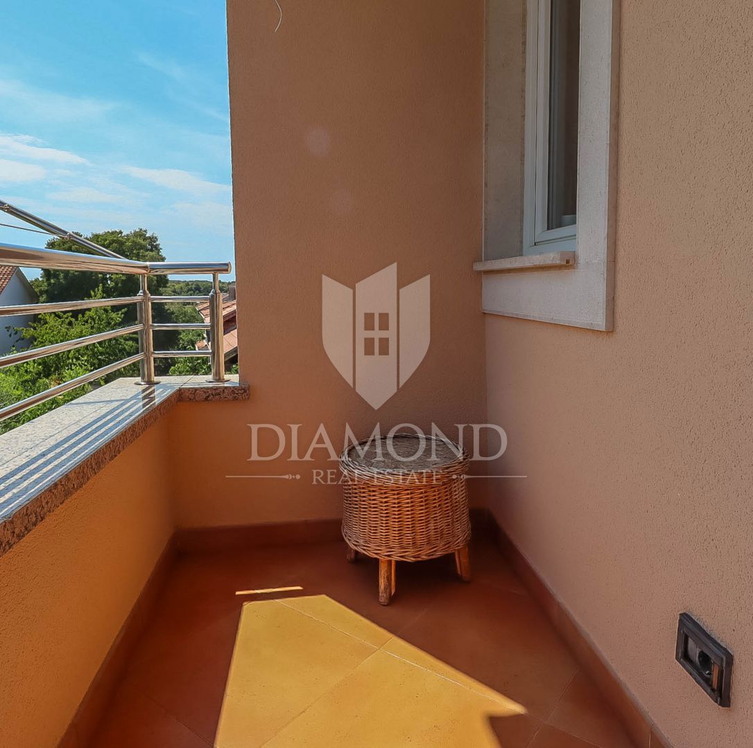 Rovinj, prostorno stanovanje na mirni lokaciji nedaleč od centra