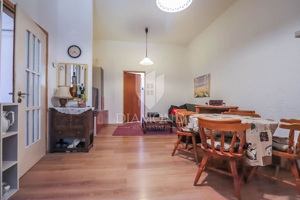 Apartmaj Centar, Pula, 100m2