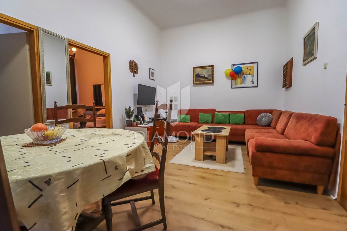 Apartmaj Centar, Pula, 100m2