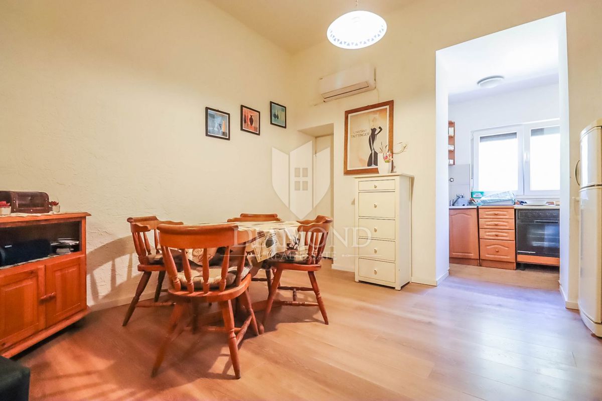 Apartmaj Centar, Pula, 100m2