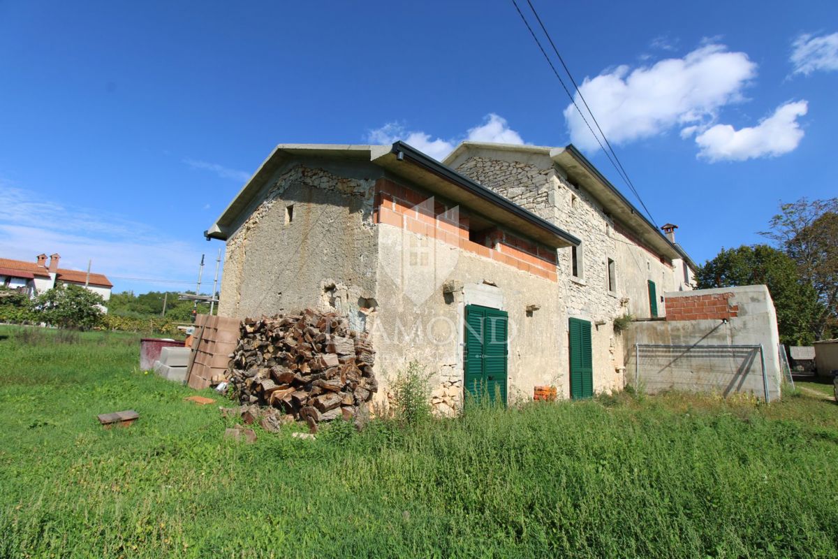 Labin, okolica, kamnita hiša za adaptacijo