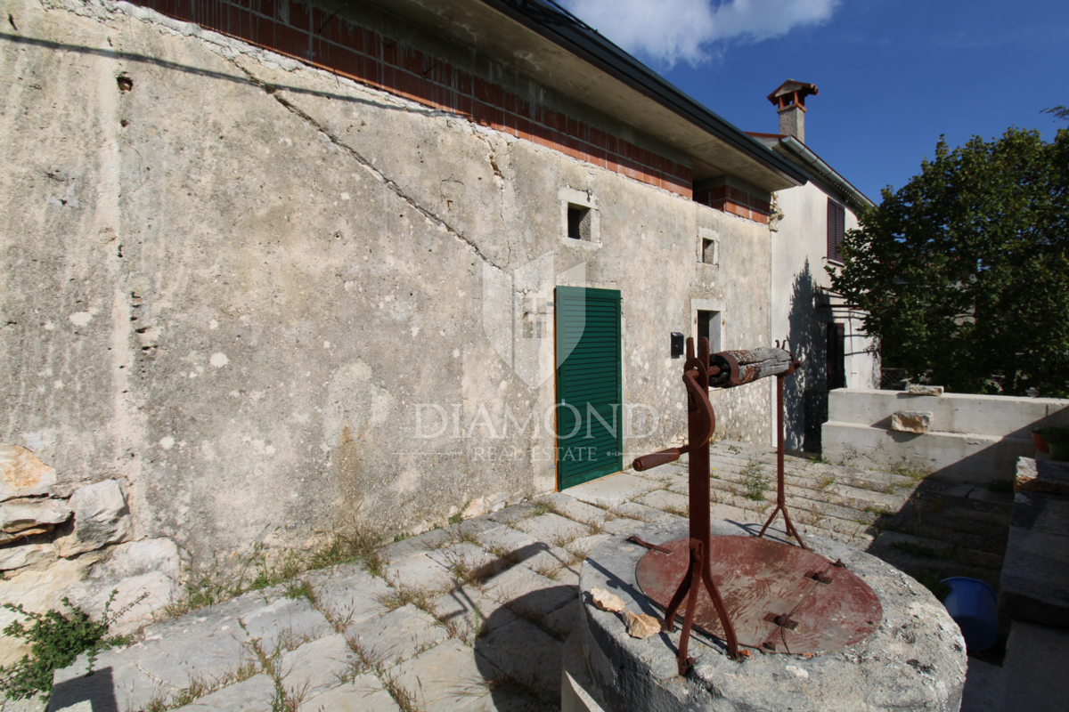 Labin, okolica, kamnita hiša za adaptacijo