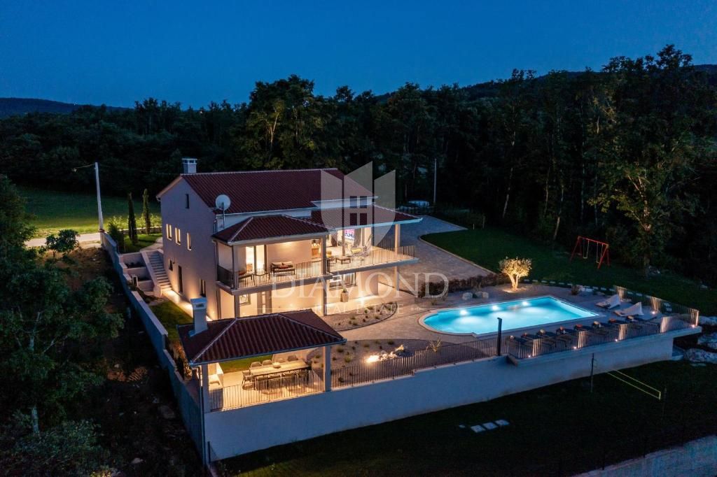 Pićan, okolica, lepa Vila obkrožena z naravo