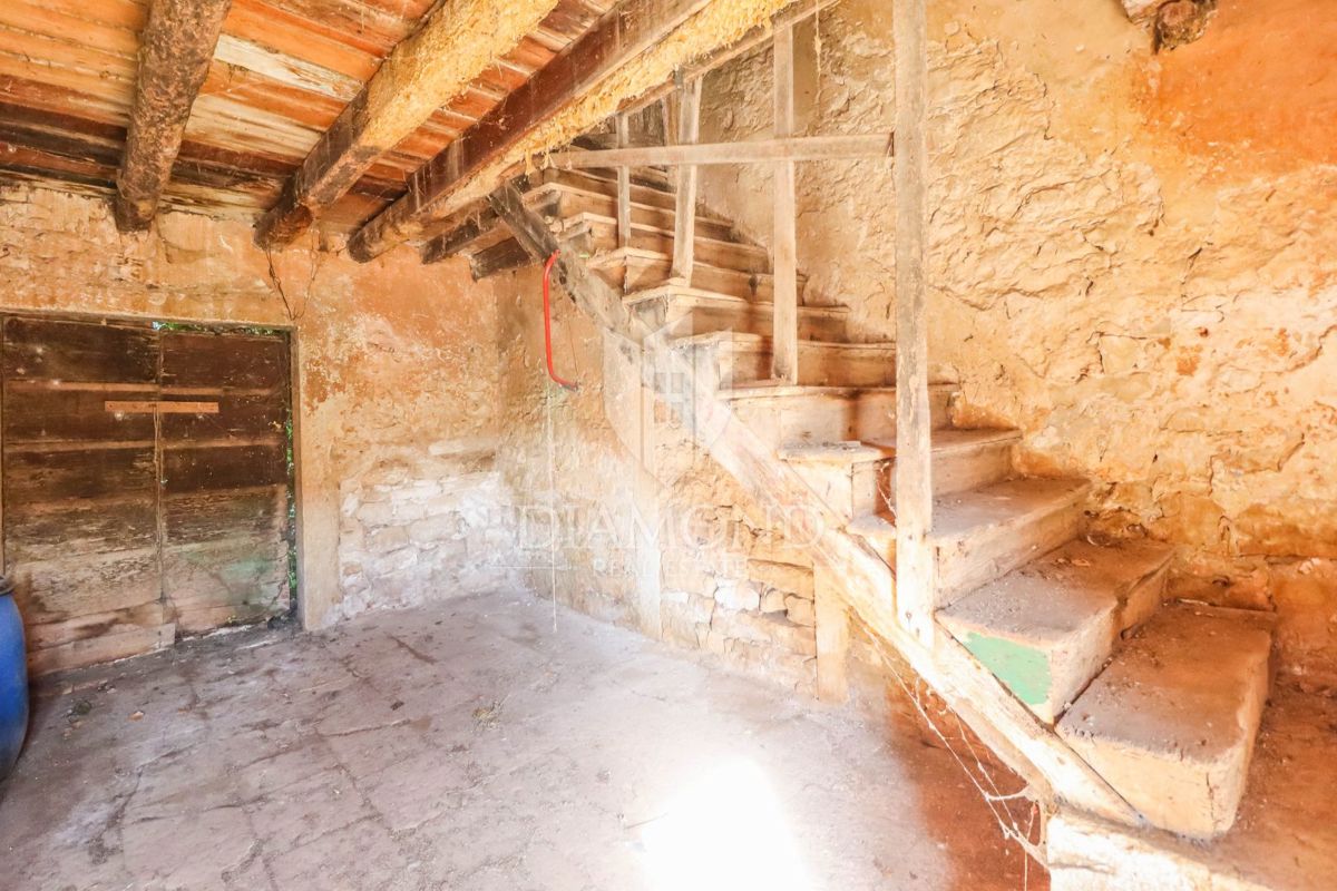 Poreč, okolica, istrska kamnita hiša za popolno prenovo!