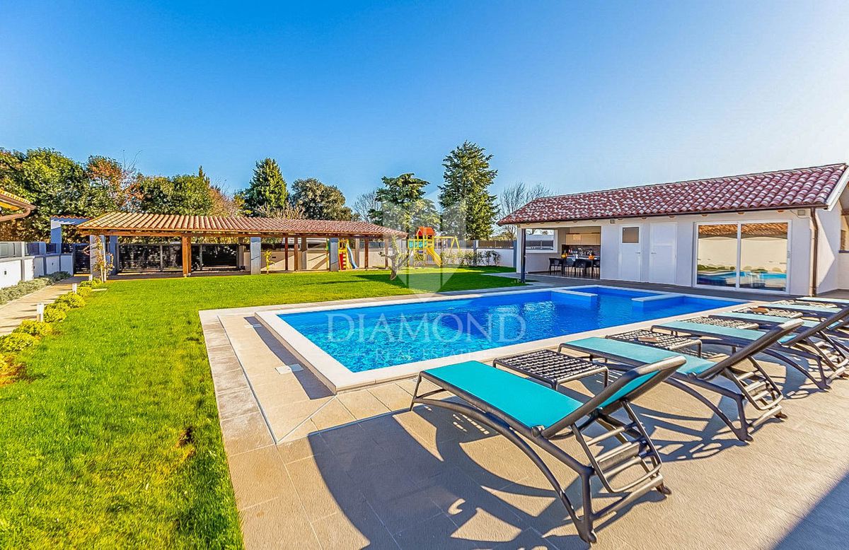 Hiša Šišan, Ližnjan, 200m2