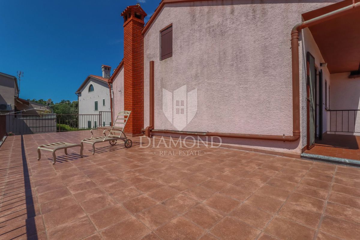 Rovinj, okolica, prostorna hiša v idiličnem okolju