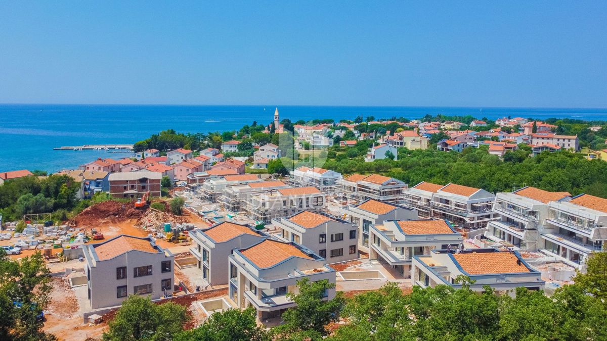 Umag, Lovrečica! Luksuzna vila 100 m od morja!