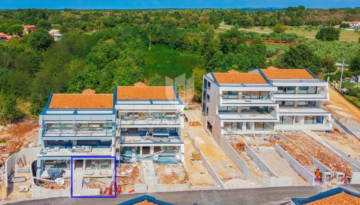 Umag, stanovanje v pritličju le nekaj korakov od morja!
