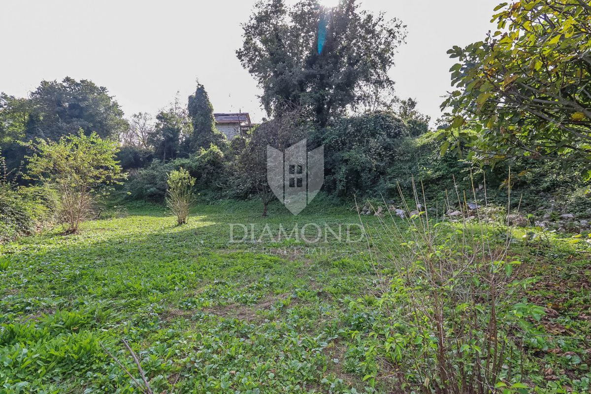 Marčana, okolica, hiša z bazenom in velikim vrtom