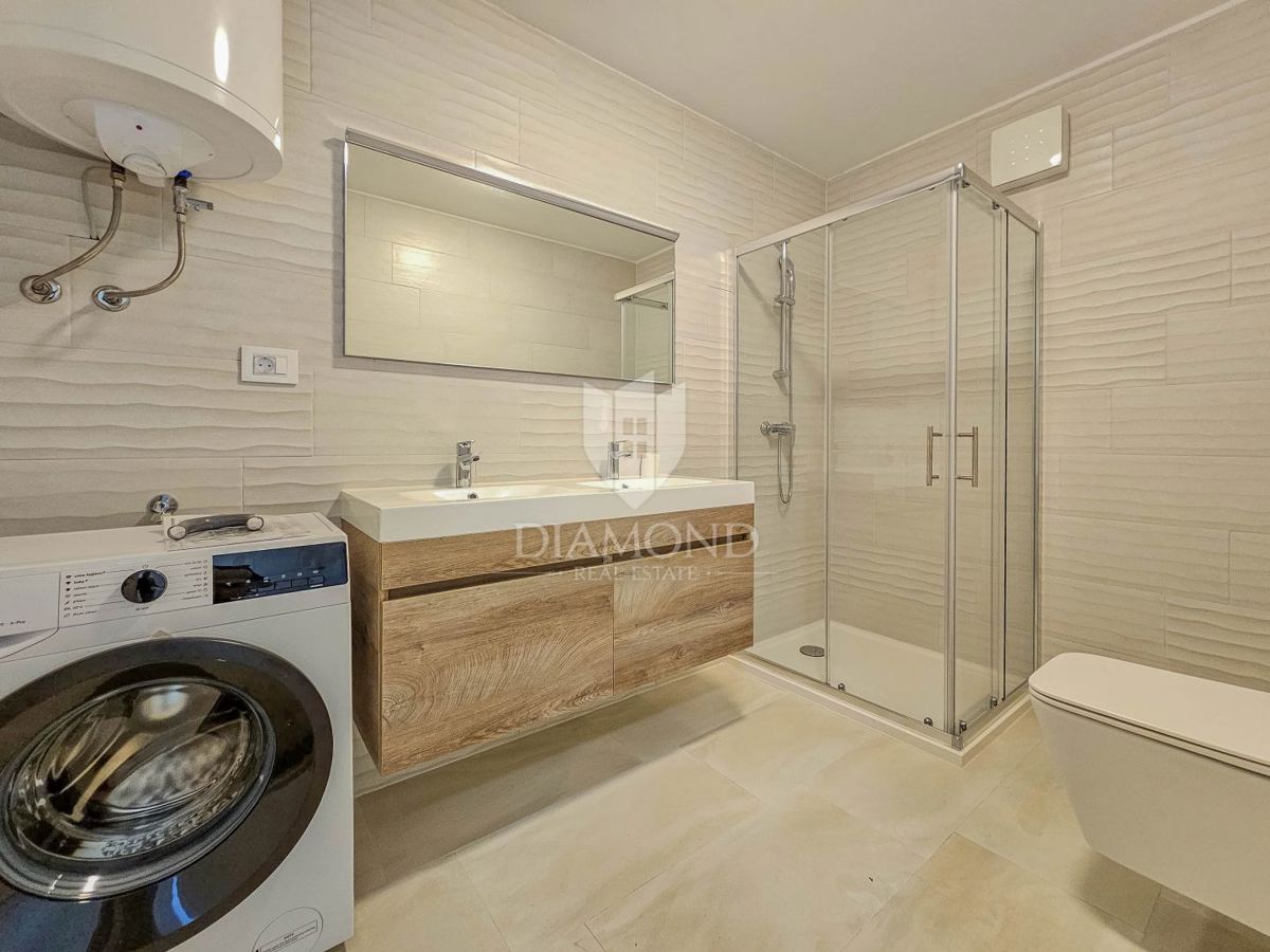 Priložnost, Novigrad! Apartma s čudovitim pogledom na morje!