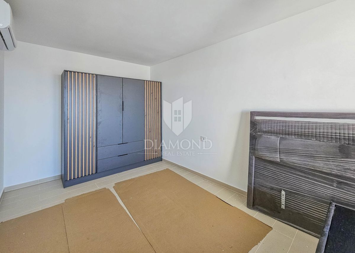 Priložnost, Novigrad! Apartma s čudovitim pogledom na morje!