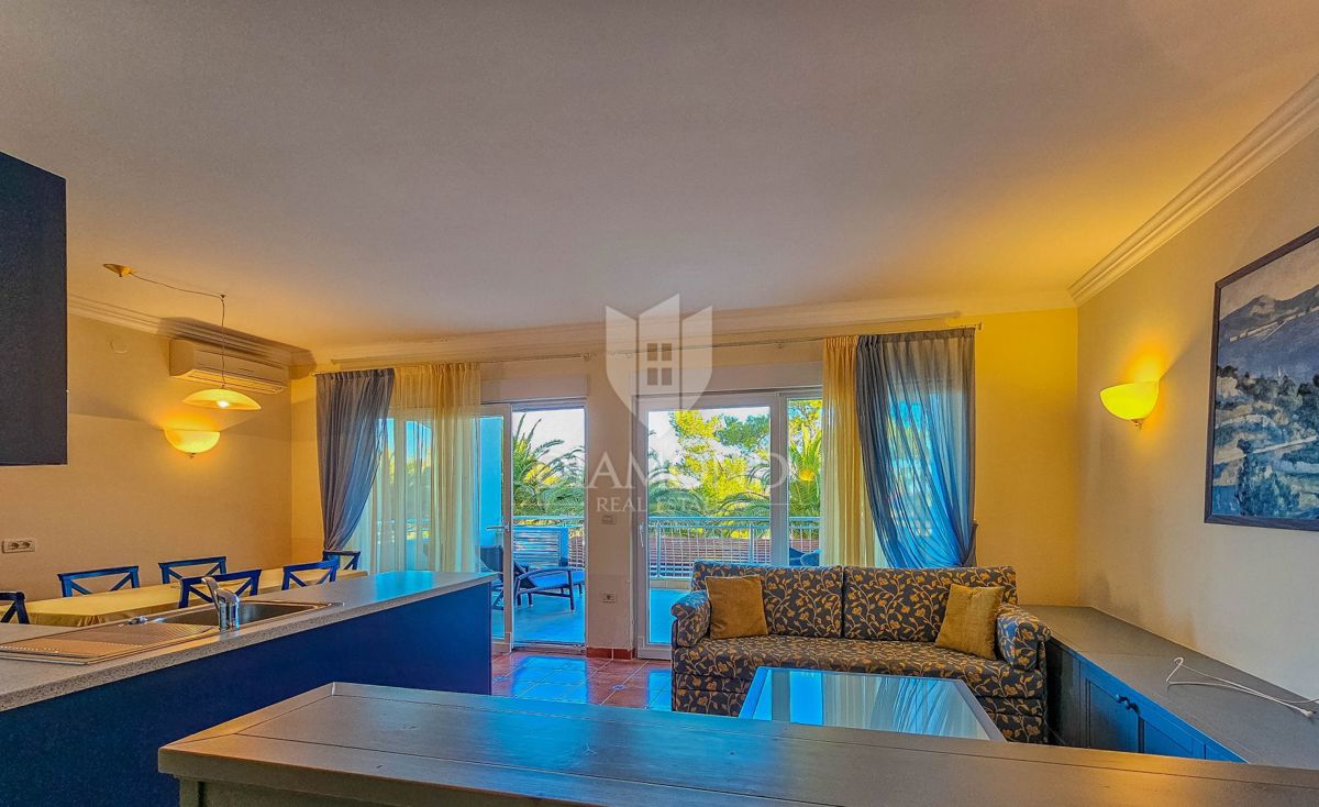 Umag, Crveni vrh! Odličen apartma 100 m od morja!