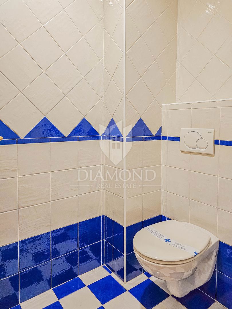 Umag, Crveni vrh! Odličen apartma 100 m od morja!