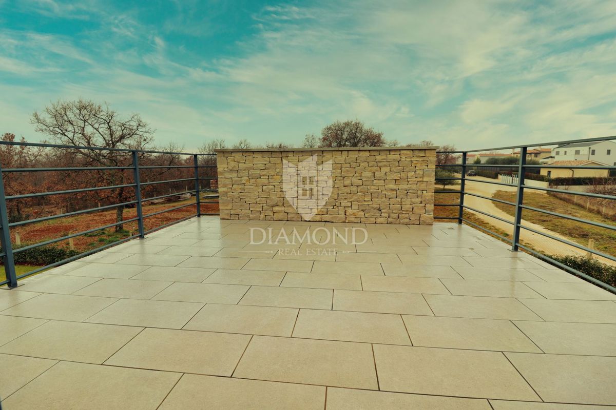 Poreč, elegantna vila obdana z zelenjem