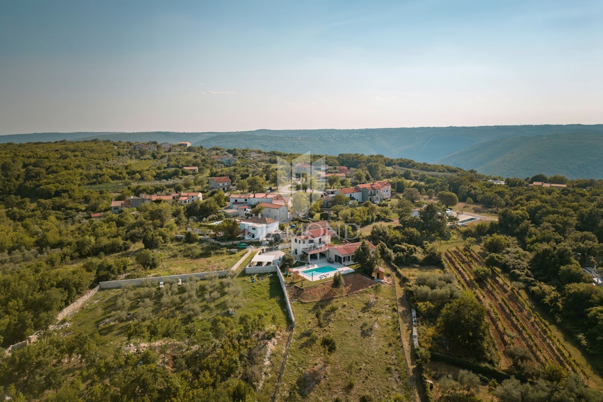 Labin, Vila s panoramskim razgledom