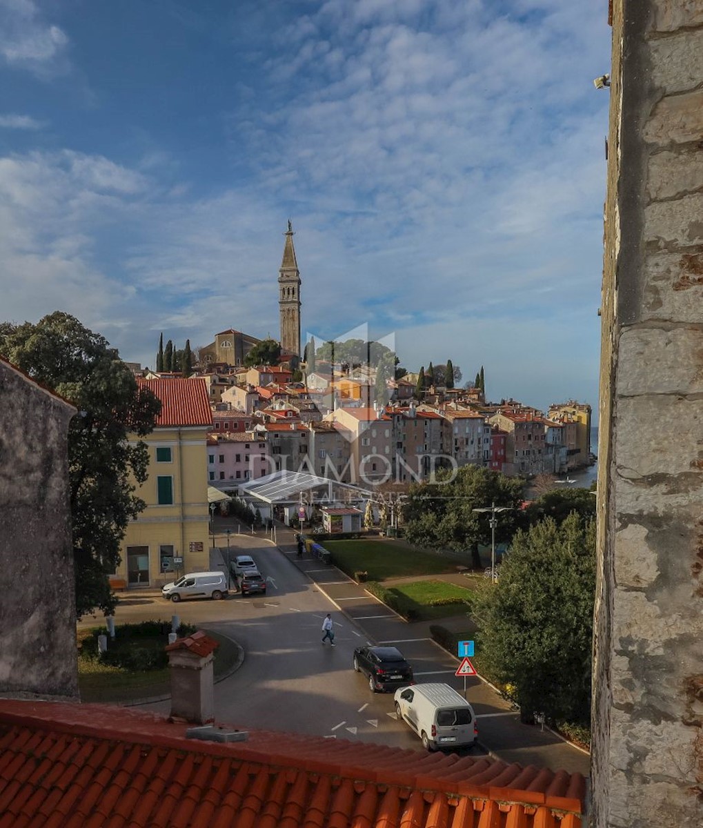 Rovinj, stanovanje s pogledom na morje in promenado