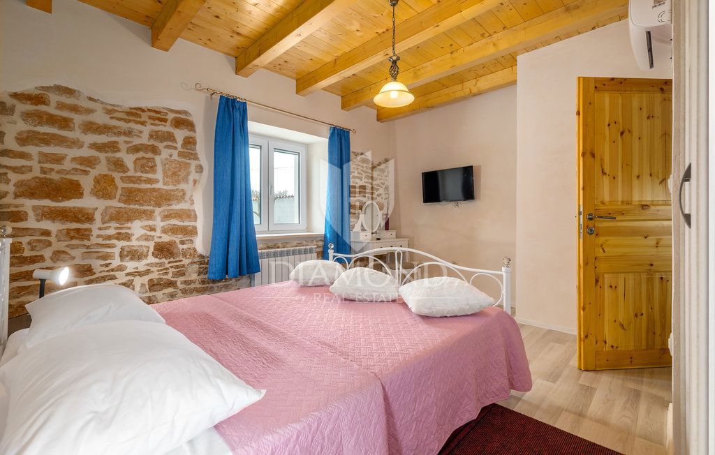 Hiša Anžići, Višnjan, 220m2