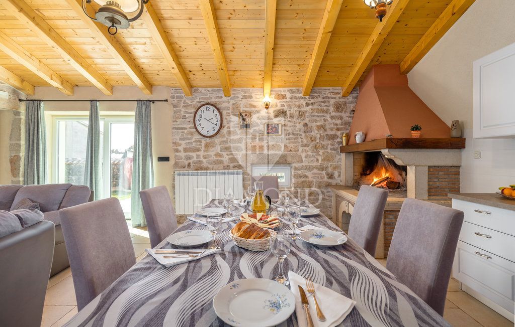 Hiša Anžići, Višnjan, 220m2