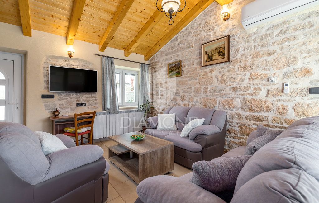 Hiša Anžići, Višnjan, 220m2