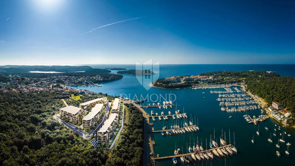 Pula, luksuzna novogradnja s panoramskim pogledom na morje