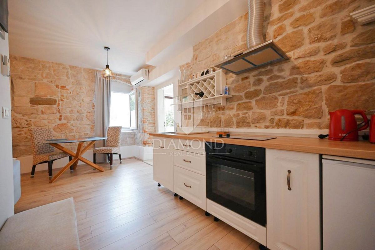 Rovinj, Staro mesto – Romantično Stanovanje v Prizmelju